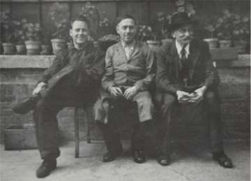 Drei Generationen vereint! (von links: Jakob Martin Schneider, Jakob Schneider geb. 1895, Jakob Schneider geb. 1863